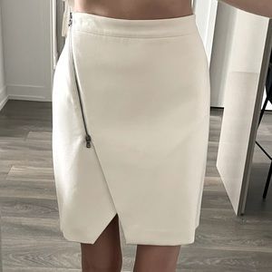 Club Monaco skirt off white size 0